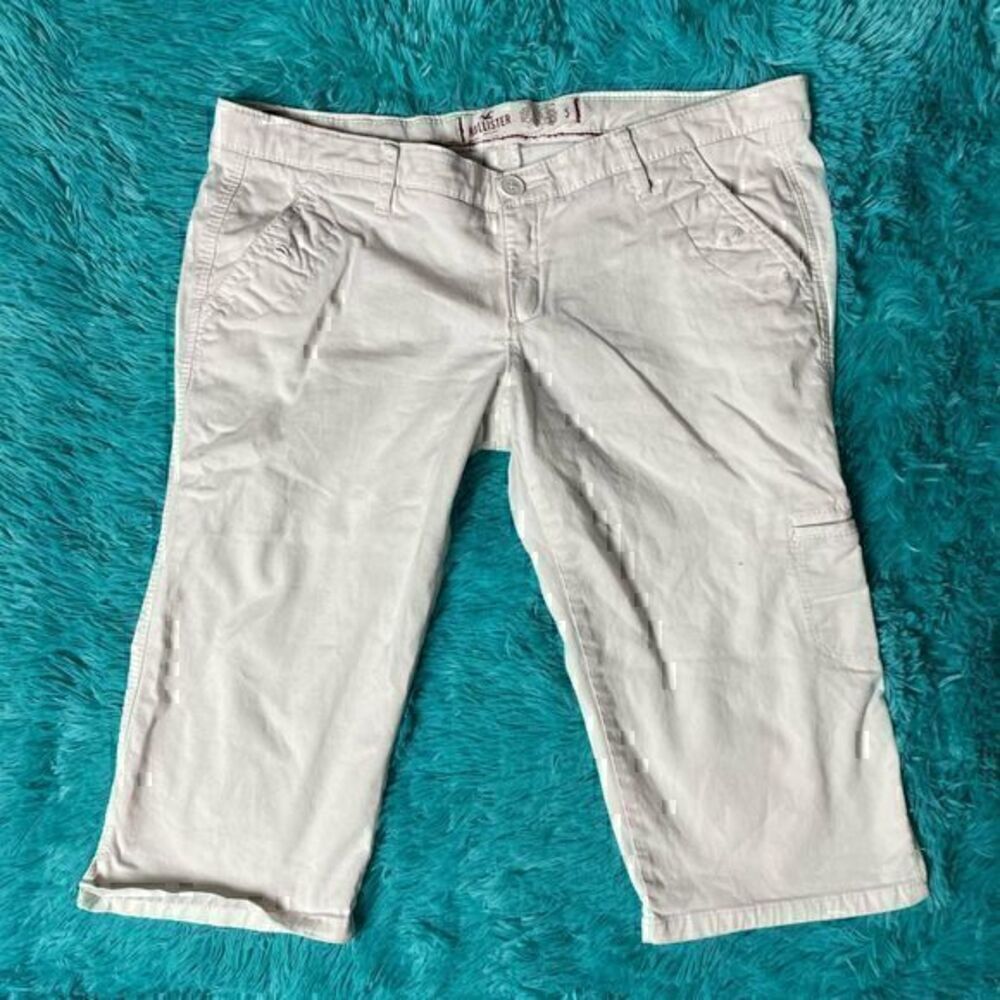 EUC White Hollister Knee High Shorts Size 5